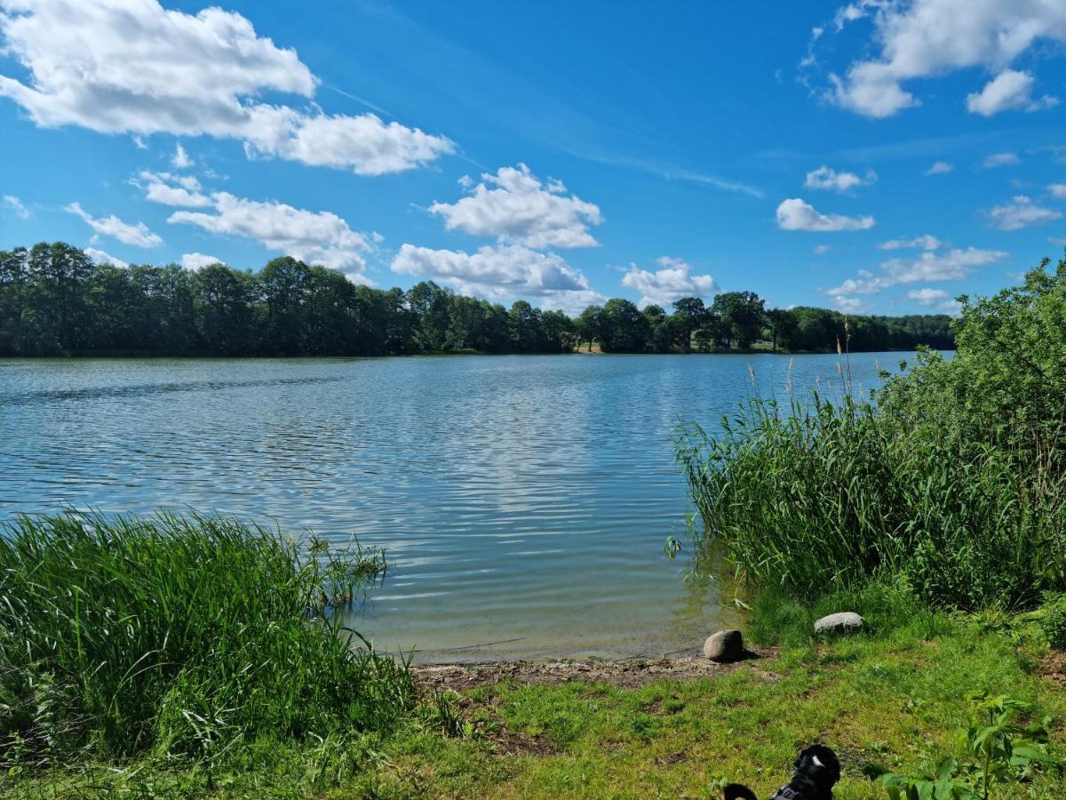 Domek Nad Jeziorem Bystrzyna Swidwin Luaran gambar